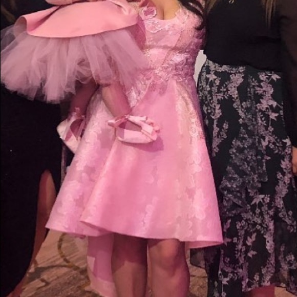 Designer gown - Picture 4 of 5